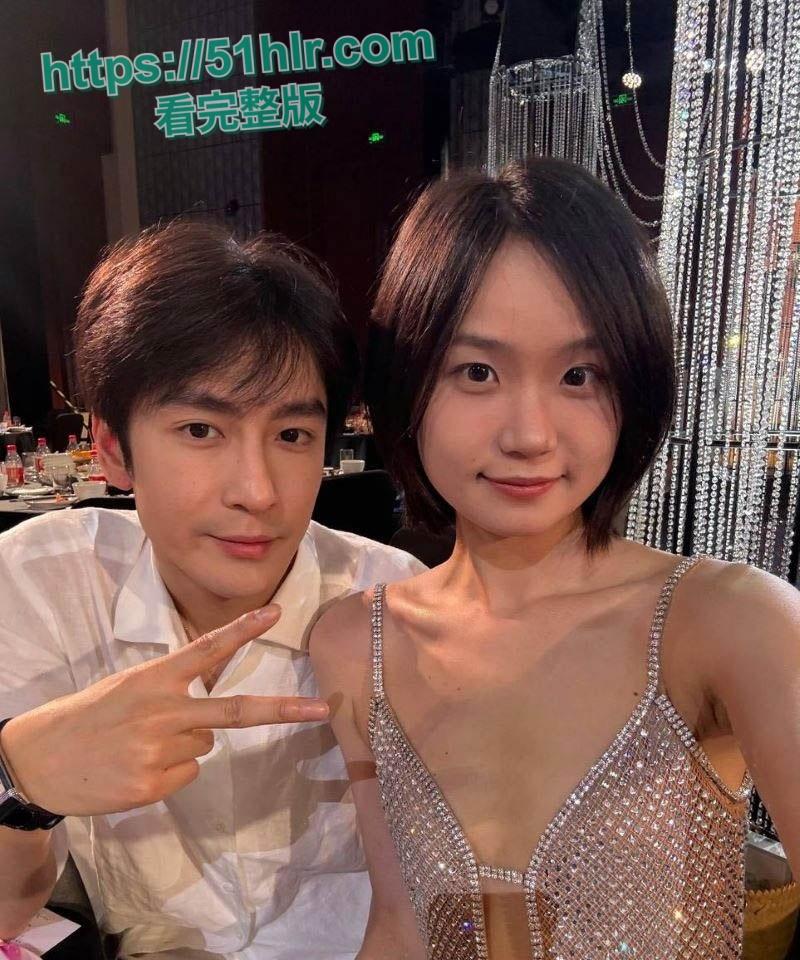 抖音700w粉女网红【胡楚靓】网暴男友,称成其出轨台球助教,剧情神反转,约炮视频泄密,遭粉丝怒捶大瓜一波接一波-9