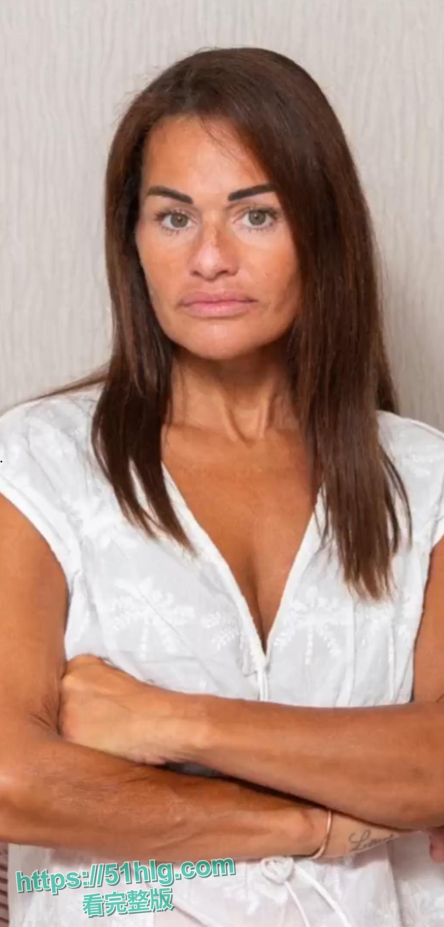 国外大瓜!52岁英国女游客在突尼斯玩滑翔伞时遭操作员猥亵 经审查为惯犯 声称就喜欢这样的刺激快感-1