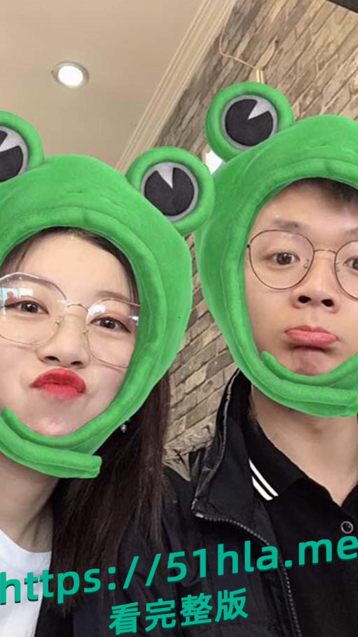 杭州某私立高中语文老师 魏雨静 与男友性爱自拍外泄 口技一流 疑似被爆菊 叫声凄惨-4