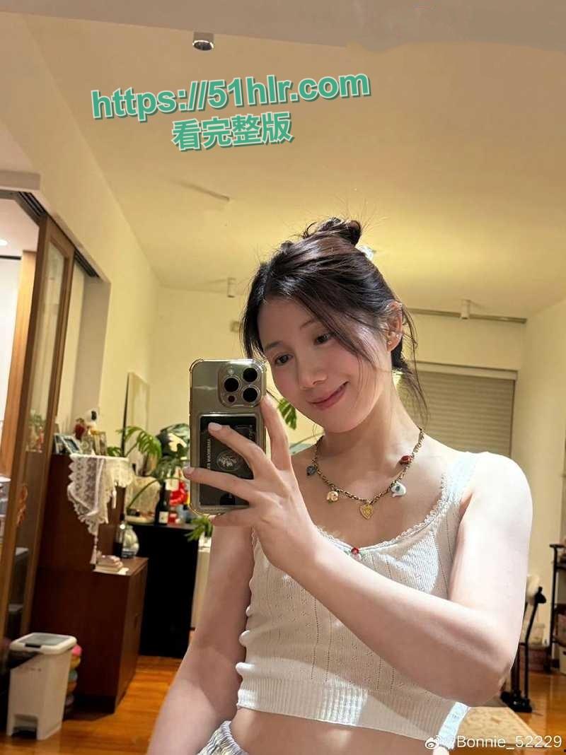 顶级明星【黄景瑜】的性病丑闻炸毁娱乐圈!与女星【张艺上】做爱视频流出,前妻【王雨馨】8年网络敲击彻底撕开渣男真面目-6