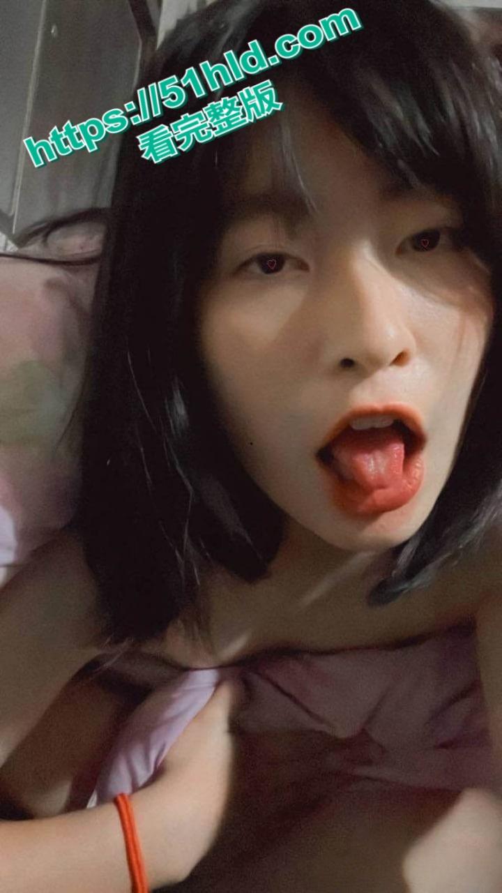 极品反差母狗【洪晓婕】裸照视频流出,娇嫩身躯散发青春气息,舔屏诱惑视觉冲击拉满!-5