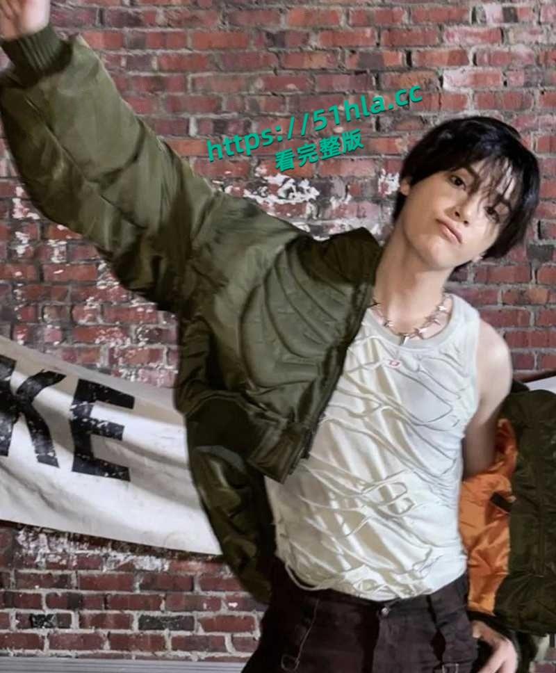 全网疯传韩国男团【周鹤年】买春丑闻，21万港元与AV女皇明日花绮罗4小时不限次数，不雅视频曝光后惨遭公司解约退团！-2