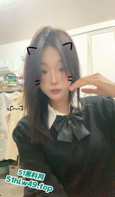 包头骚逼学生妹【余欣】清纯性感骚妹被瓜友从兄弟那撬来,一起同居疯狂做爱小穴真是超嫩啊!!-6