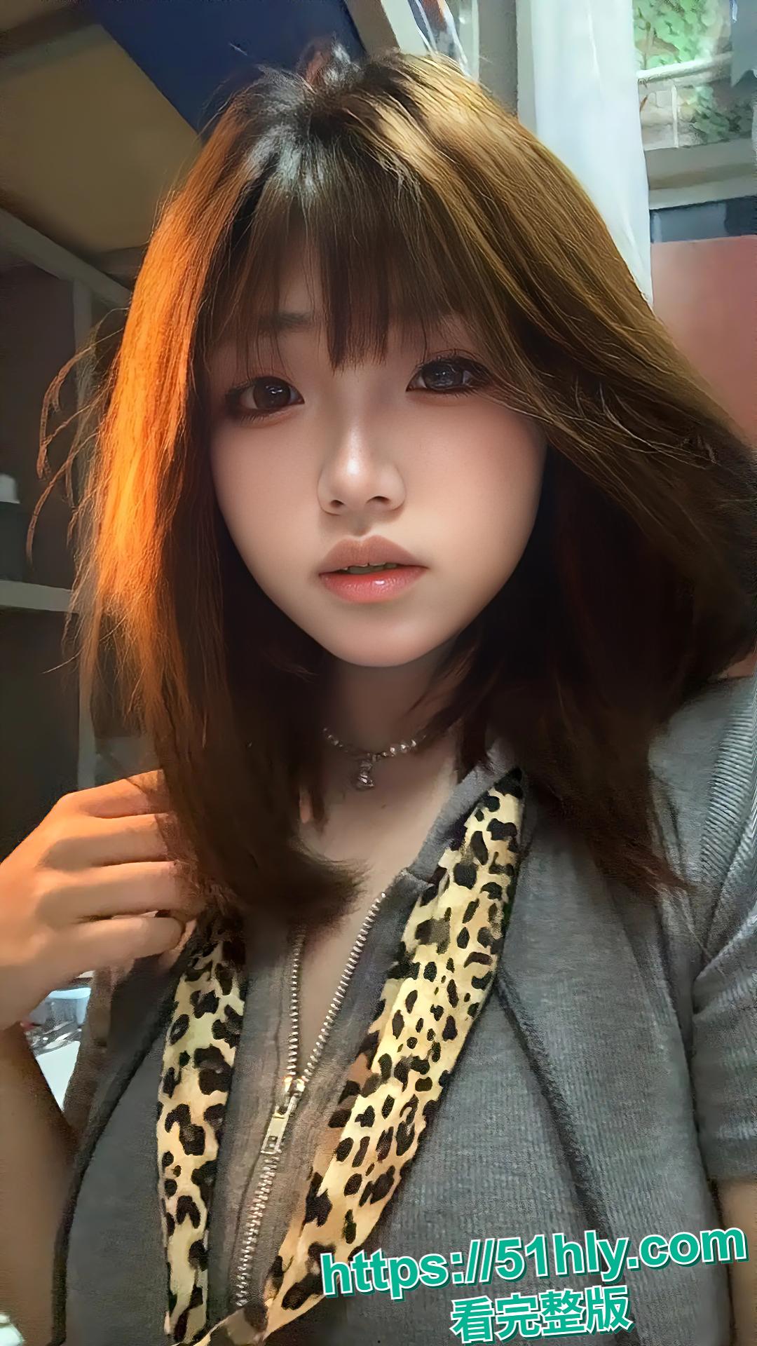 华北理工嫩妹 高圆圆 私生活混乱 欠债不还被债主曝光自慰做爱视频 画面淫靡至极!-3