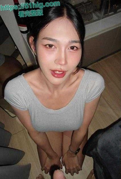 国外大瓜!【菲律宾】极品人妻私拍视频流出 美乳翘臀 极品身材 口爆深喉 激情3P 妥妥的榨精神器-1