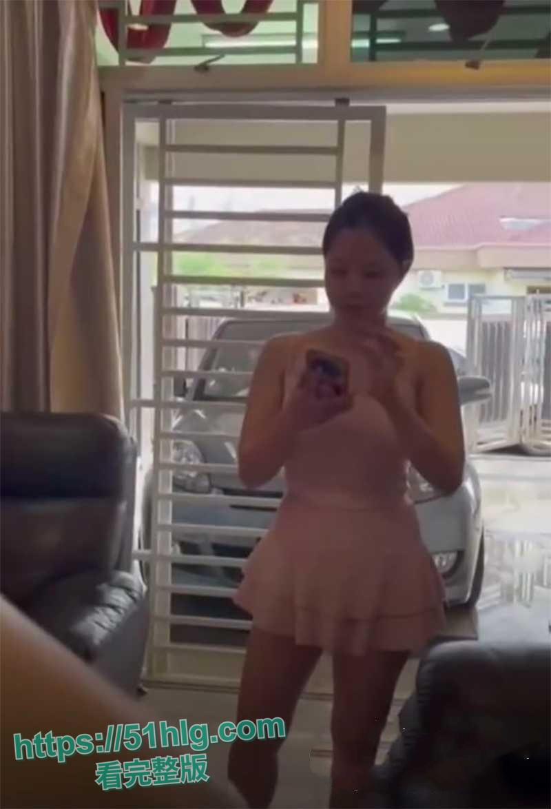 【广州】美艳人妻现场直播抓奸!小三家踢馆被情敌挑衅,骑脖暴揍出轨老公,原配这身材真赞-3