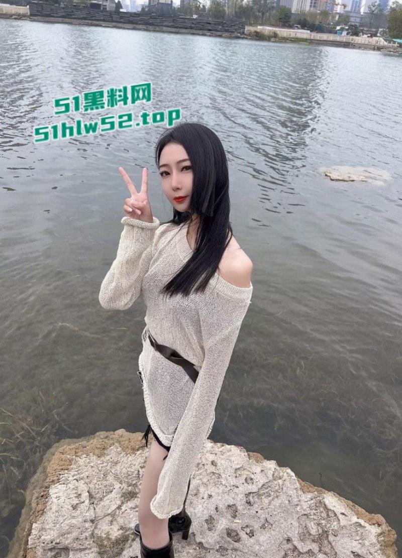 山东菏泽30岁少妇【刘宵雪】离婚后自甘堕落沦为骚鸡,出租屋惨遭金主束缚调教!-3