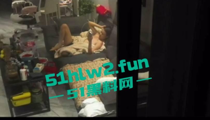 江苏南京市鼓楼区裸体大奶少妇欣赏了吗,瓜友用无人偷拍独守空房的裸装少妇看着很温柔舒服。-5