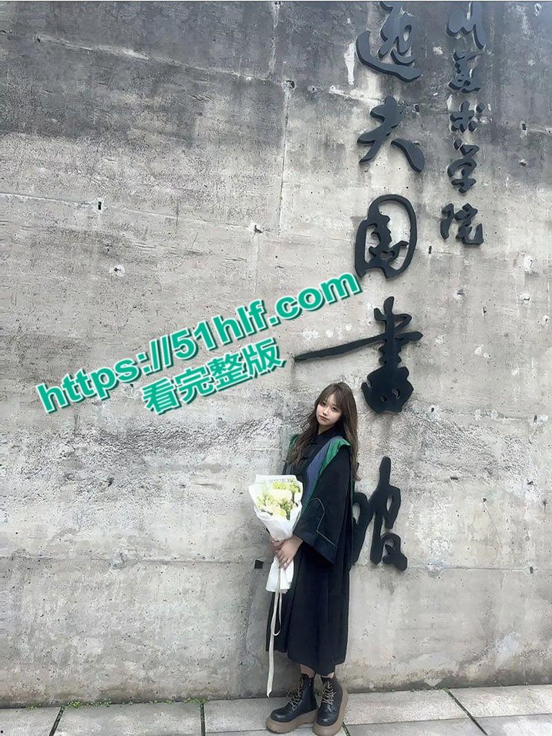 美术学院高颜值女大学生【江晓晓】不雅视频流出,多种情趣内衣大秀诱人胴体,高超口技榨取金主精华!-5