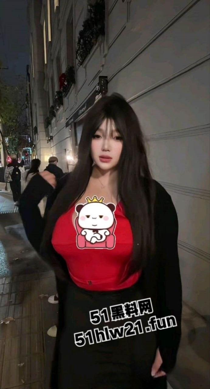 快手【辣条Babbie】私拍流出,巨乳肥臀全裸自慰炸裂曝光,肉感坦克身材勾魂操翻天线下活动粉丝尖叫爽翻!-6