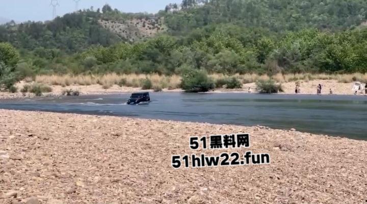 浙江台州装逼男开越野带俩美女护士,横跨溪滩被困致俩美女双双死亡,自己侥幸脱险无恙。-6