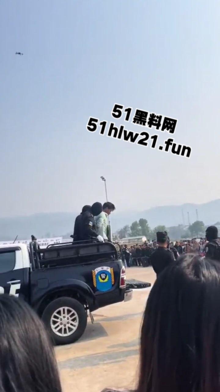 佤邦公判大会现场,员工谋杀老板一案24岁杀人犯【陈赛道】被处以极刑立即执行。-4