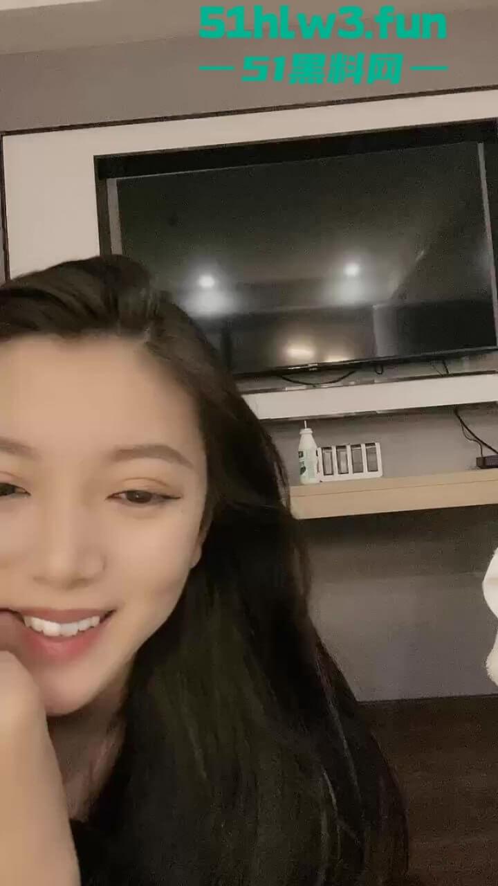 女神【奶球】时隔两年火辣回归,酒店直播约炮猛男一夜三次不停歇,激情视频流出。-2