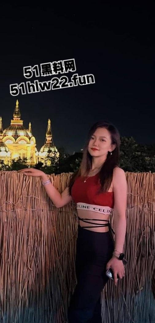 中国石油天然气集团【杨溢】出轨约炮视频被曝光,海外留学硕士兼党员先锋用大奶给情夫乳交最后舔精那一下骚爆了!-7