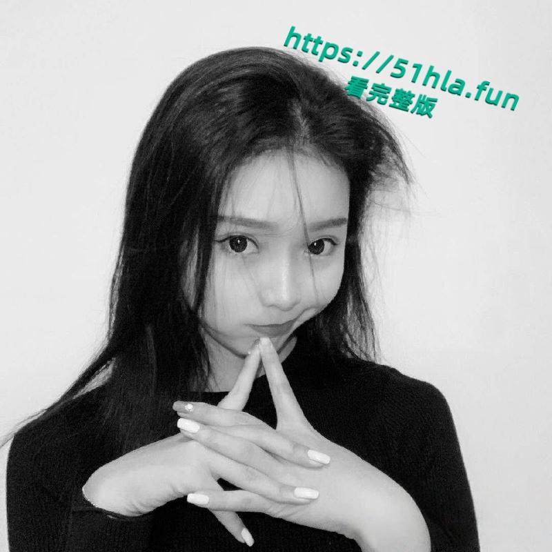 舞蹈系校花【秋燕燕】炮友调教拍摄,舞蹈服勾勒完美曲线,深喉口交秀精湛口技!-1