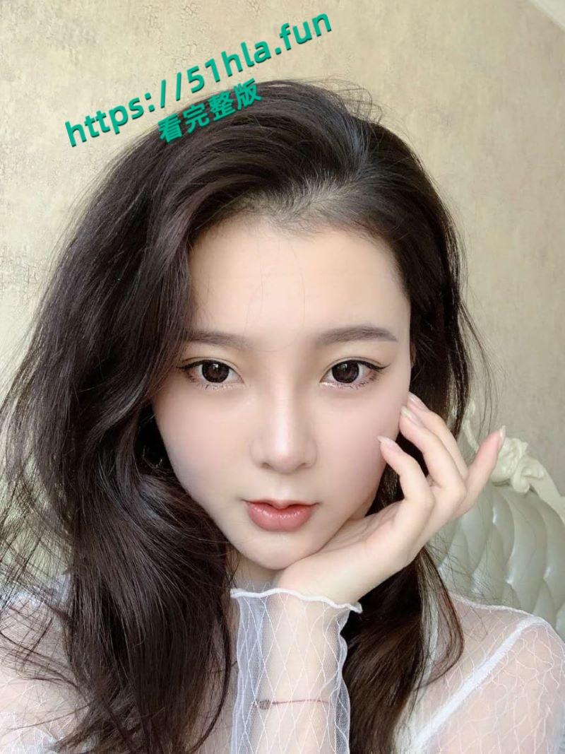 舞蹈系校花【秋燕燕】炮友调教拍摄,舞蹈服勾勒完美曲线,深喉口交秀精湛口技!-2