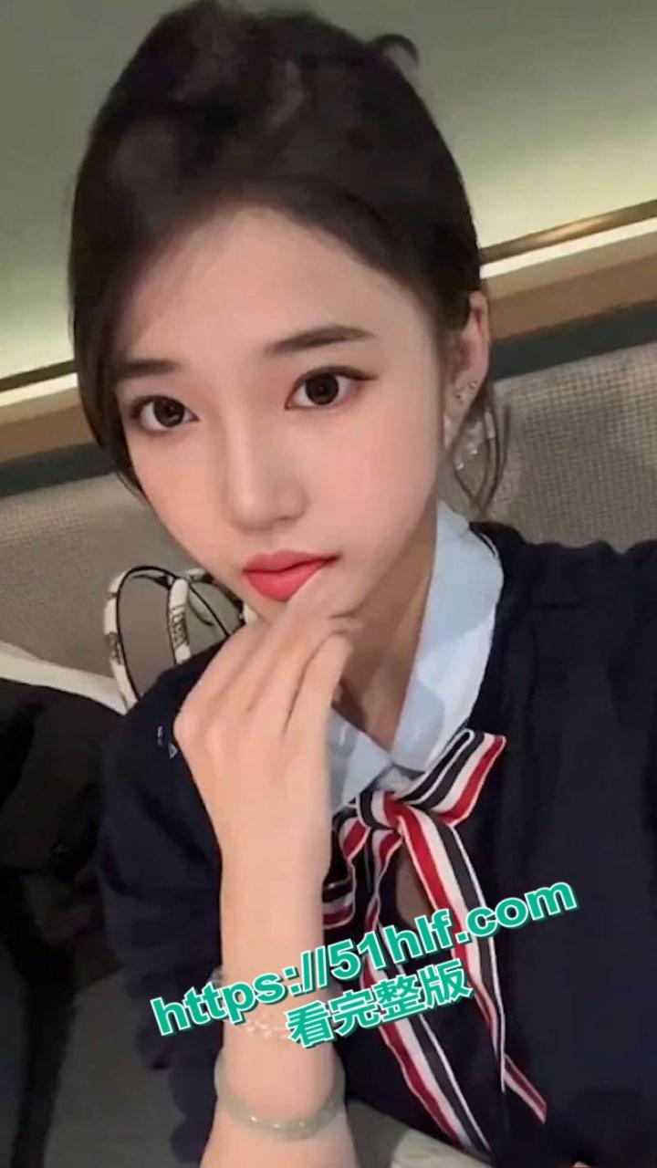 高颜值教师【牛奶可可】约炮视频流出，校内纯洁老师校外淫荡母狗，遭炮友无套爆操表情淫靡淫水四溅！-2