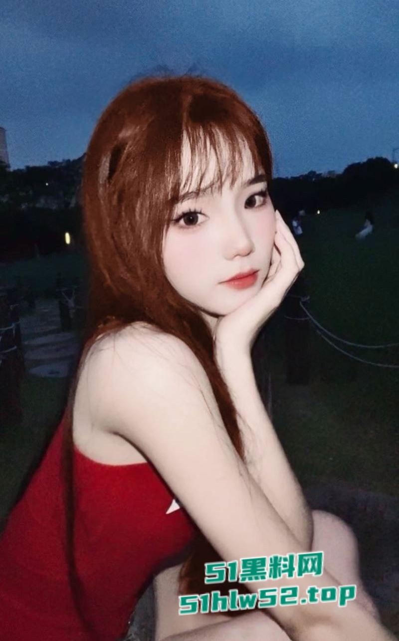 陌陌勾搭极品女神，酒店约炮吃鸡视频曝光，口交深喉技术娴熟媚眼含情勾魂十足！-3