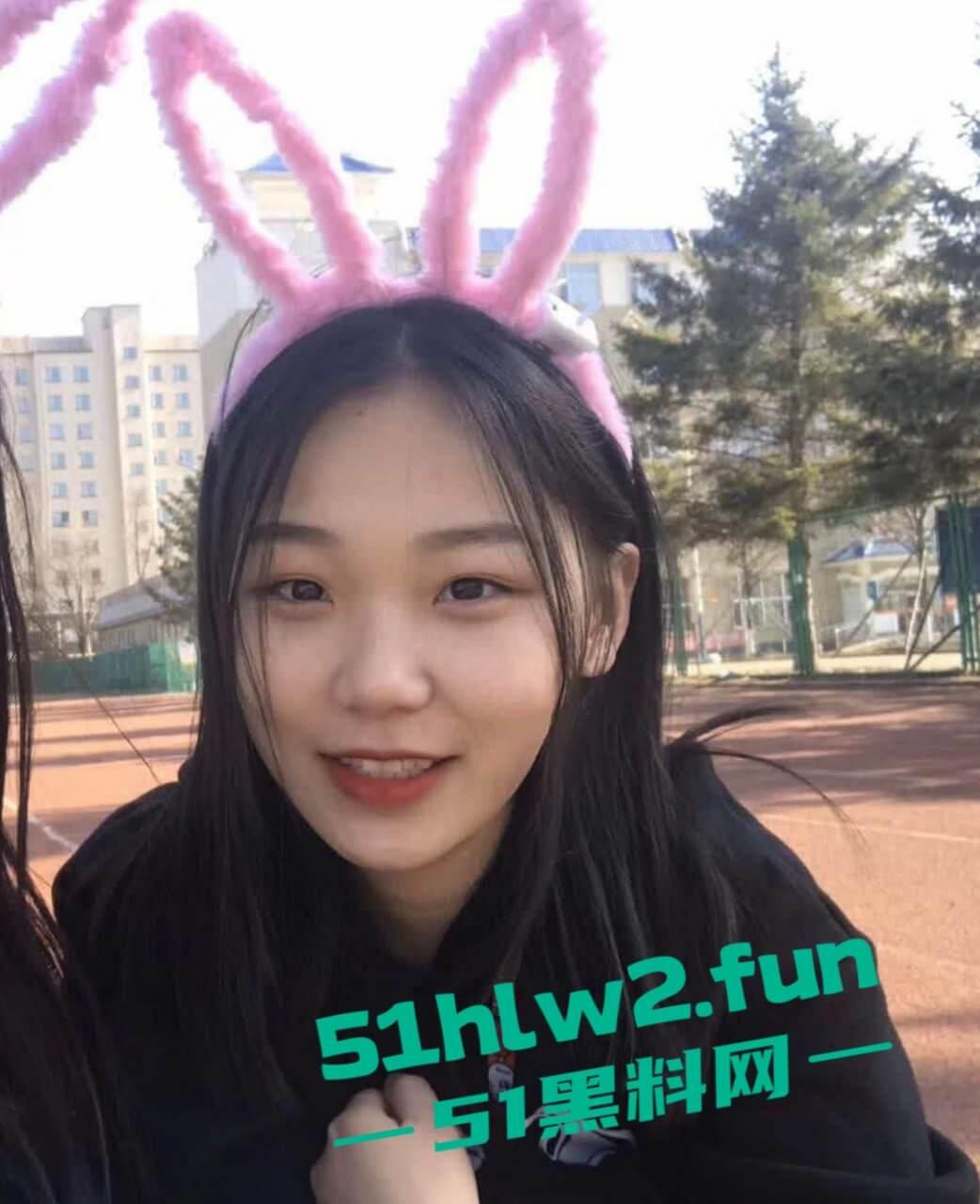 河南职高学生妹【赵娅婷】极品身材性感嫩妹,皮肤白皙巨乳翘臀自慰嫩穴勾引金主被男友曝光。-2