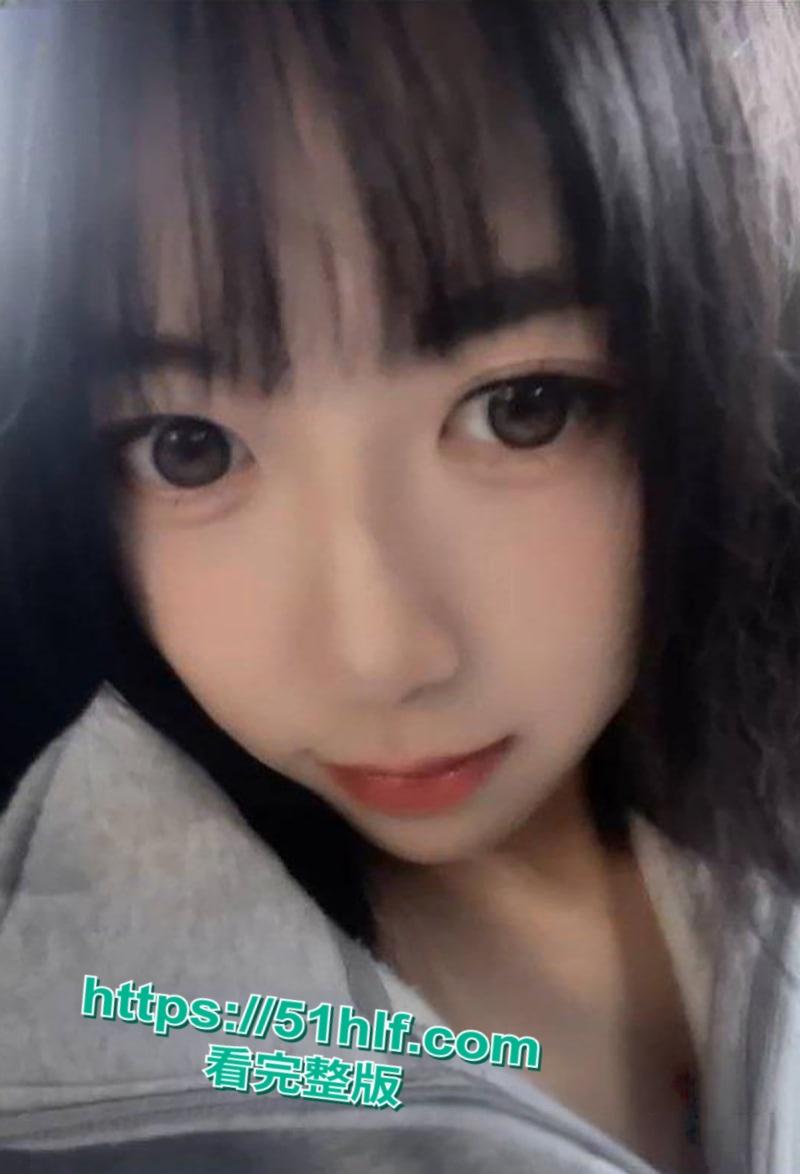 上海白领女神【周佳怡】团建后被男同事强推变性奴,大量淫照不雅视频流出!-5