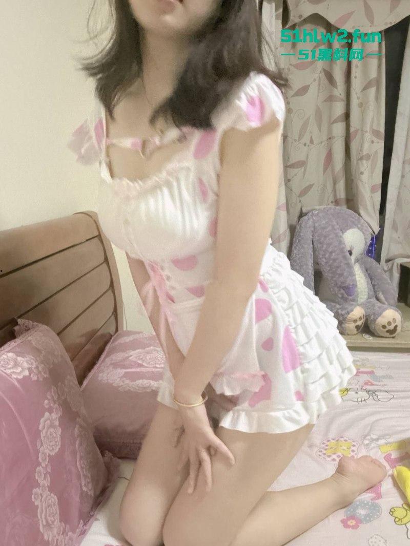 海南人妻做爱私密视频泄露,性瘾患者最爱约炮没想到遇到渣男,把做爱视频都卖了出去。-7