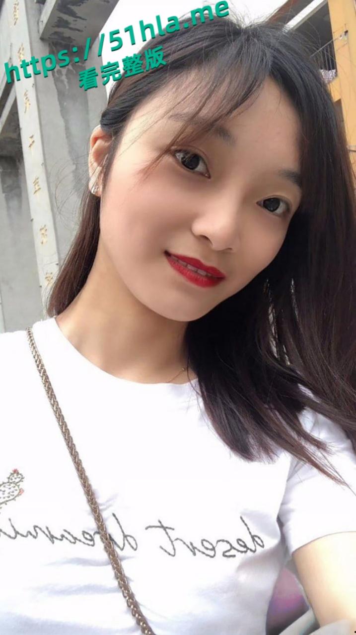 南京市中学英语老师【夏宁莹】性爱视频流出，超绝的口技让情人欲罢不能，极品美乳超级亮眼！-1