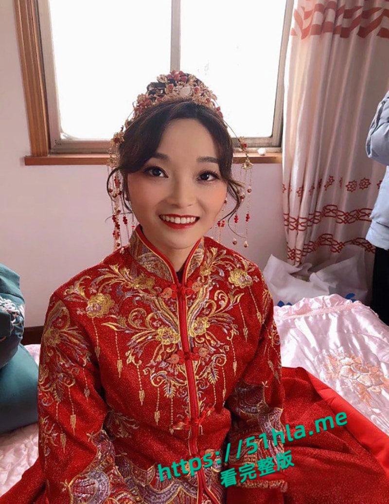 南京市中学英语老师【夏宁莹】性爱视频流出，超绝的口技让情人欲罢不能，极品美乳超级亮眼！-4