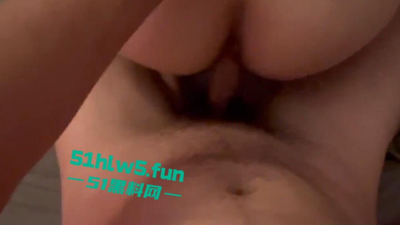 大长腿性感女神【苏笑笑】极品身材性感辣妹，夜晚遇见鸡巴秒变母狗，嘴巴塞上内裤各种爆操视频遭流出。-2