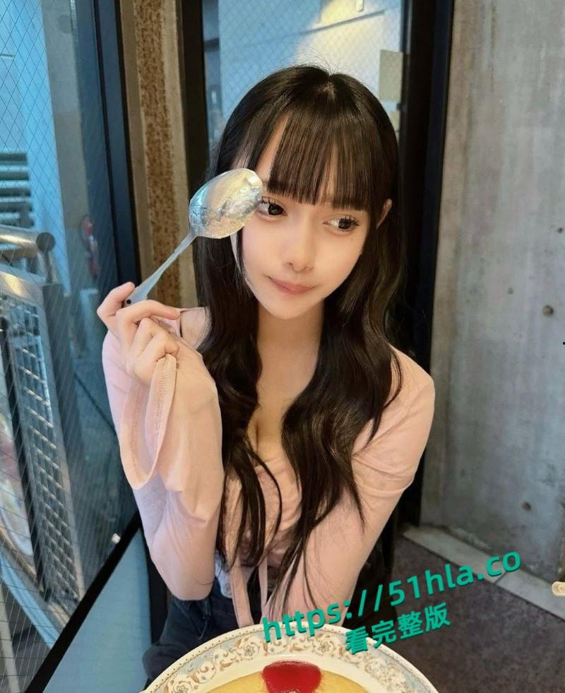 日本高颜值小网美露脸性爱视频，极品身材一览无余，大奶抽插中猛烈晃动淫叫震天！-5