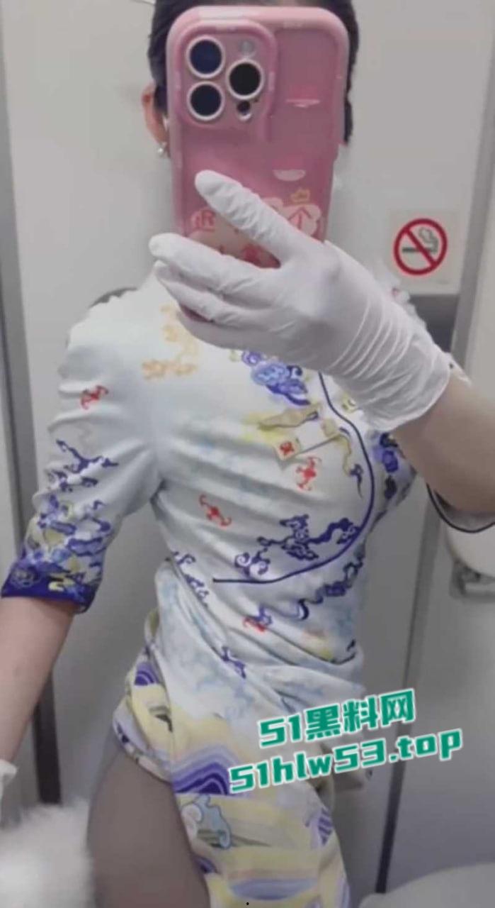 海南航空【阮姐】飞机高空狐狸尾肛塞自慰,落地与富二代激情车震,按头疯狂口交暴力撕开丝袜打桩爆操!-6