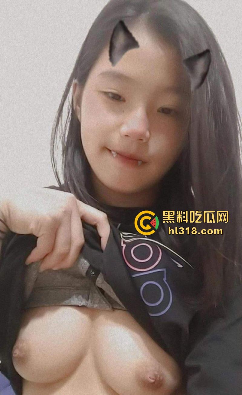 长春工商大学【黄琴丽】C杯美乳与纤细腰肢,搭配清纯脸蛋,娇小身材散发纯欲气息,猛烈抽插骚气十足!-2