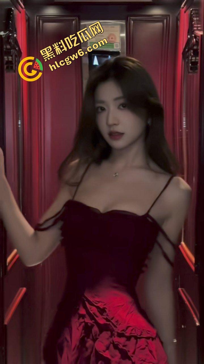 抖音极品超美御姐反差婊网红骚鸡『梨涡姐姐』开盒曝光淫姐 私下与金主激情舔鸡操逼!原创独家流出!-8