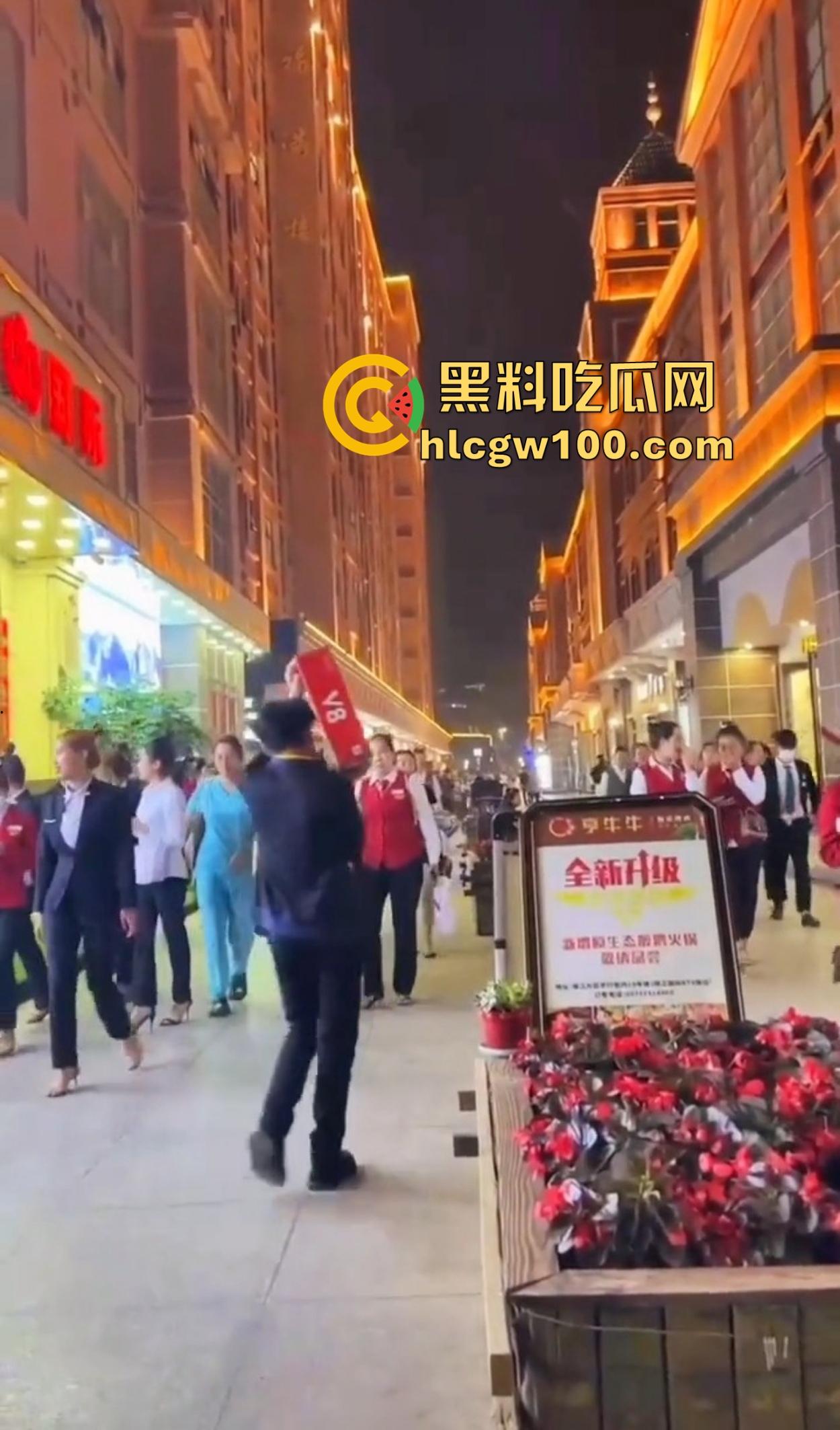 缅甸小姐姐的日常曝光,下班后颜值在线可甜可辣,生活不仅是开火车,瓜友速来当评委,看看缅甸妹子美到几分!-12