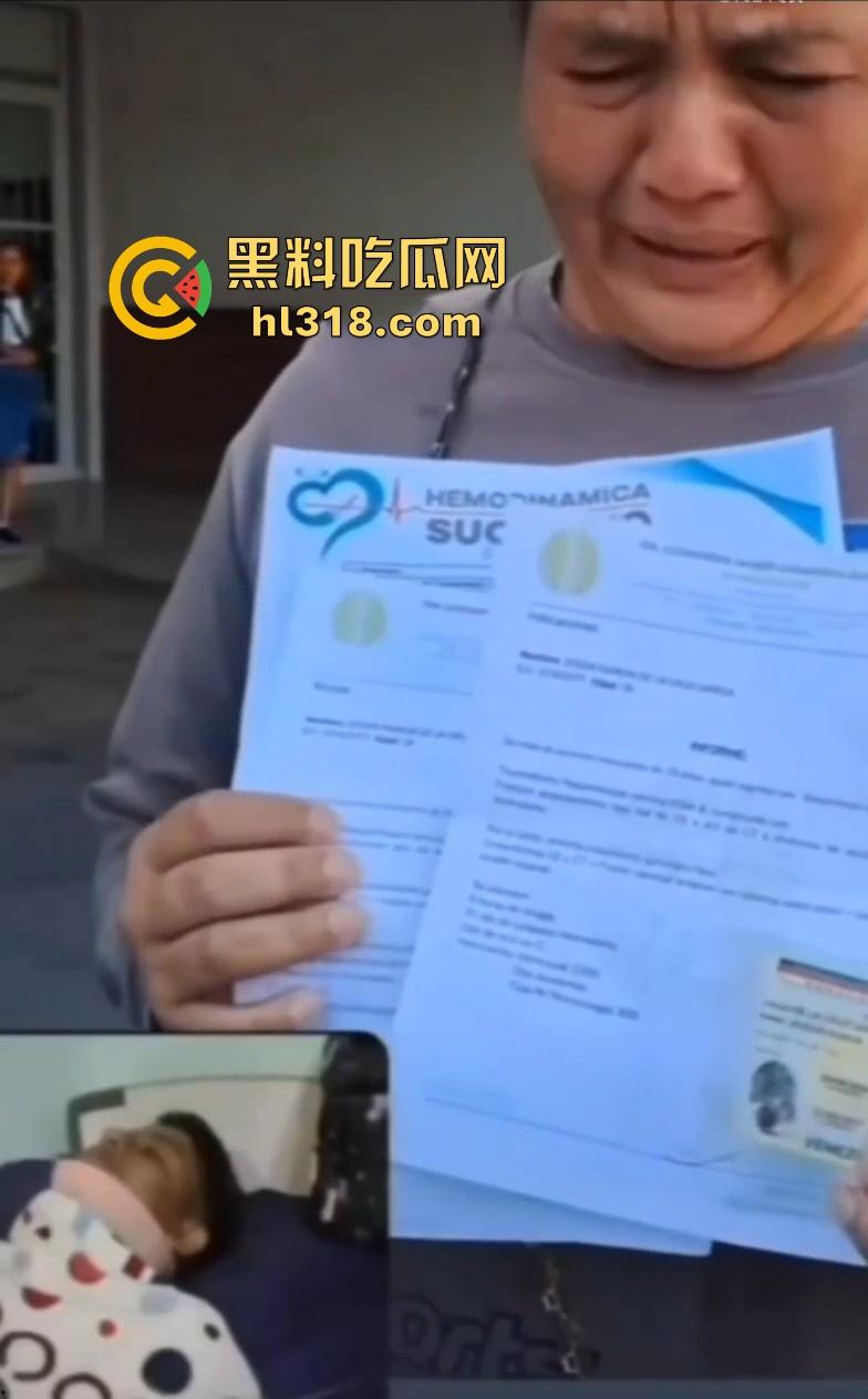 西班牙小伙跳水表演变成事故,这下好啦不看清楚情况再跳,直接跳人头上,把下面的人骨头全砸断了!-7