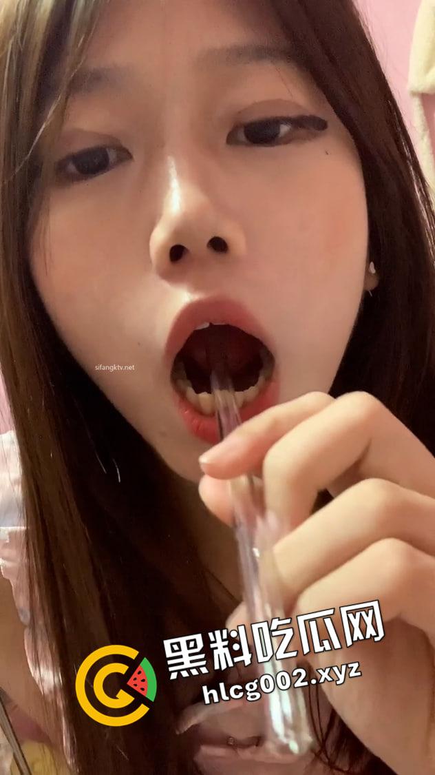 洛丽塔萝莉千元定制流出!翻白眼 嫌弃着看小穴 阿黑颜 喉咙展示让人想把整根塞进去-6