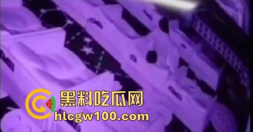 呼合浩特电影院儿童场做爱事件曝光,看着电影情不自禁亲自上演,瓜友们赶紧吃瓜。-6