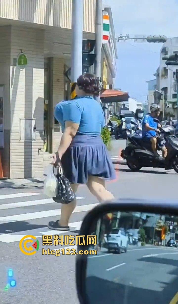 台湾坦克之王出动!胸大如篮球甩起来能砸晕人,瓜友有知道这是什么码的吗?-5