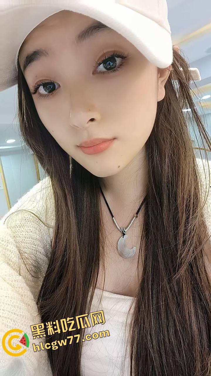 日本骚留子玩疯了,垃圾桶里骚穴倒插成肉便器,蜜穴开张求陌生人爆射!-1