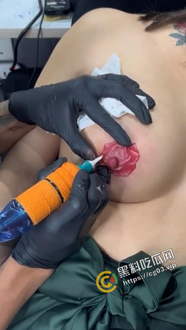 纹身篇  宝宝你也喜欢火影啊  不过百豪之印不应该是纹在头上的吗  你怎么在小腹……-3