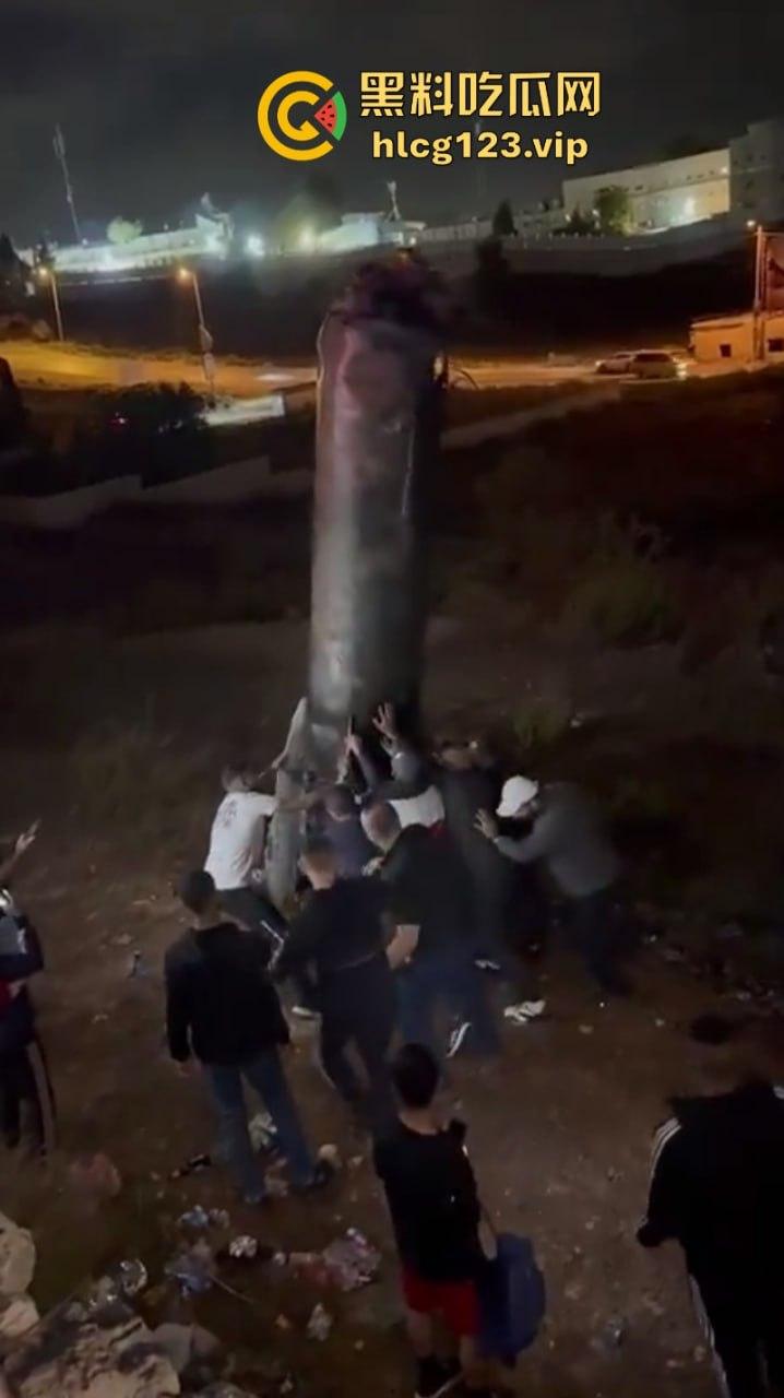 坐等看戏！伊朗对以色列的导弹袭击已结束 美准备好对抗伊朗？内含血腥无码画面 慎入！！！-14