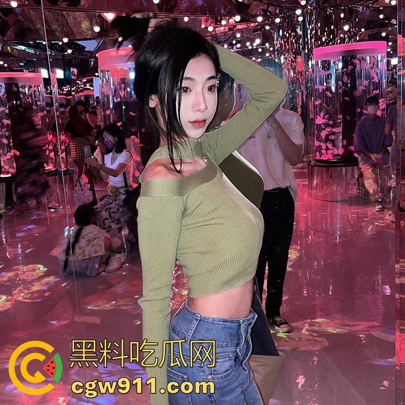 湖南财政经济学院，IG网红【夏思颖】被金主曝光，高冷女神私下，竟是淫荡骚气小母狗！-5