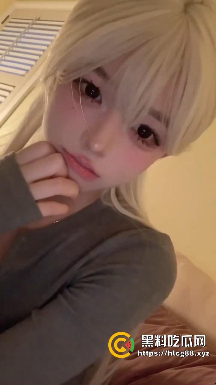 抖音美少女【鳗鱼mumu】推特卖逼,真名胡雯丽江西贱货背着男友收门槛裸聊,亲爹猥亵变态瘾曝光!-9