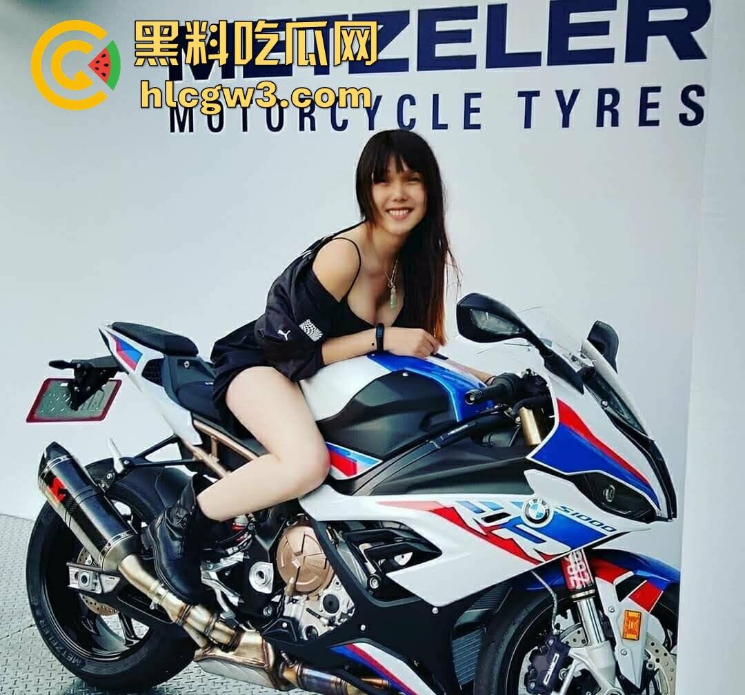 新加坡E杯混血骚货【Ada】长得像孙燕姿,OF大尺度露出,自慰撩骚男女通吃都搞!-1