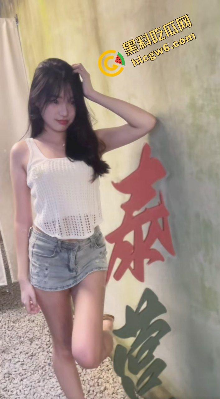 广东江门spa按摩技师反差骚鸡『薛萌』上门按摩口交深喉 爆干骚穴无套内射白浆直流!原创独家流出!-7