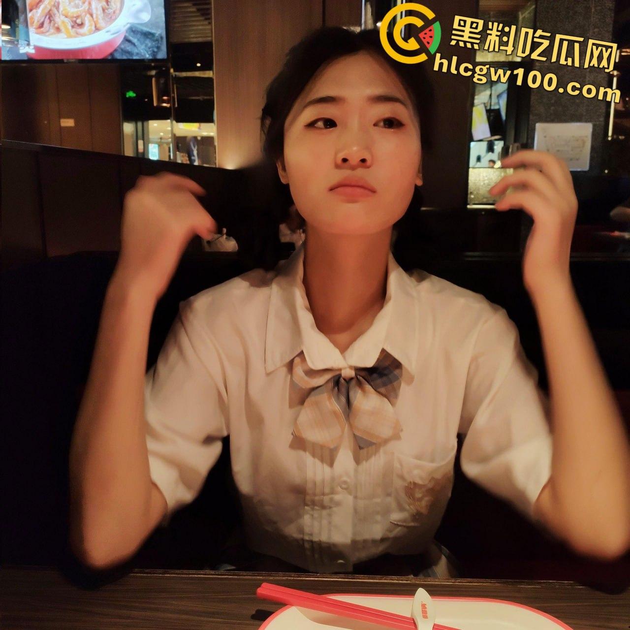 山东农业工程学院反差婊【林晨】,屌丝还在校园墙表白,殊不知你的女神是个淫荡骚母狗-3