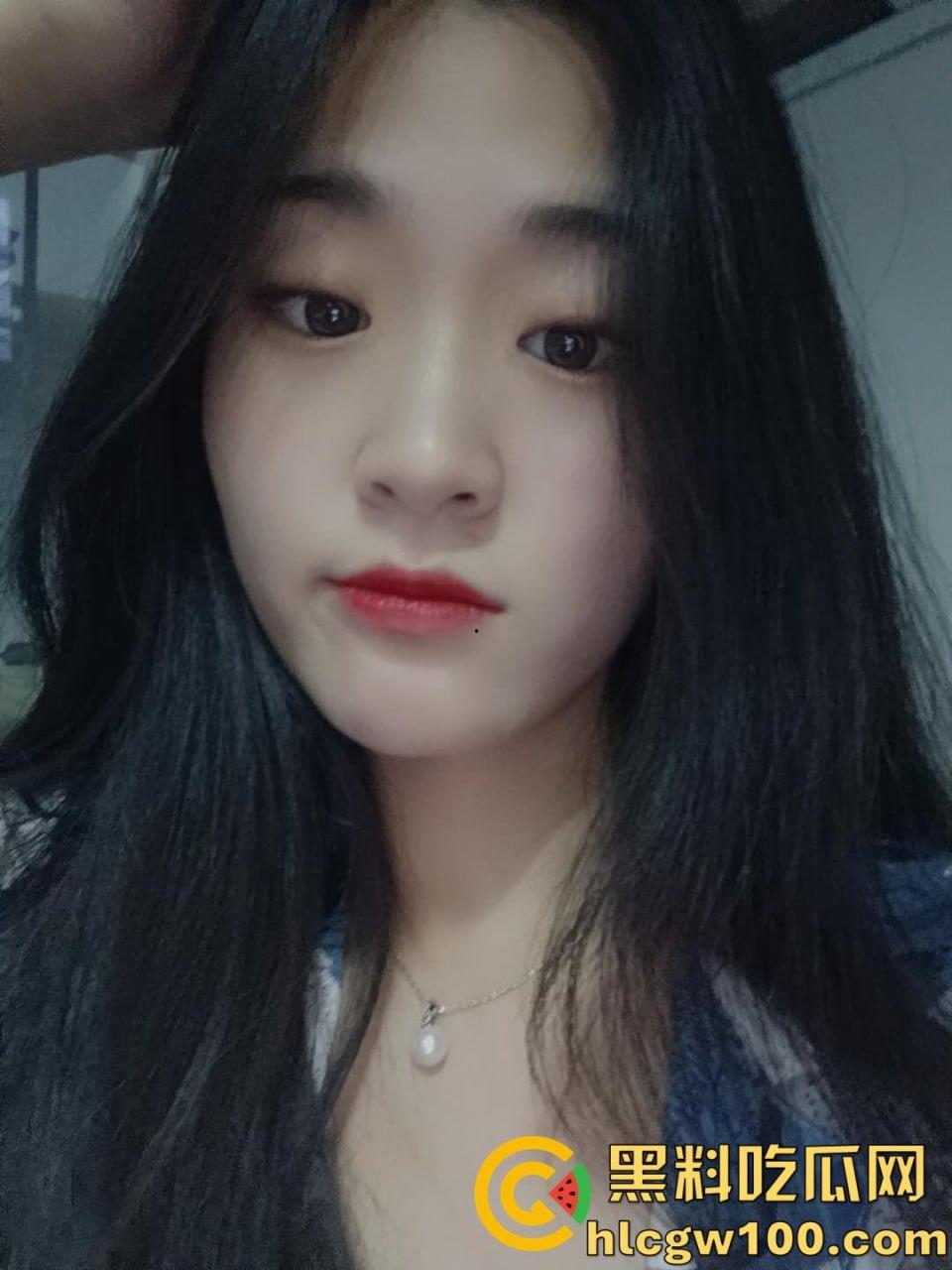 山东农业工程学院反差婊【林晨】,屌丝还在校园墙表白,殊不知你的女神是个淫荡骚母狗-4