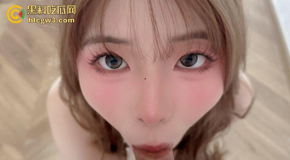 调教大神『电风扇』年底新作 巨乳美女排队圣水伺候舔屁眼，巨乳人妻肥臀扭成波浪，毒龙仰拍画面骚到极致！-1