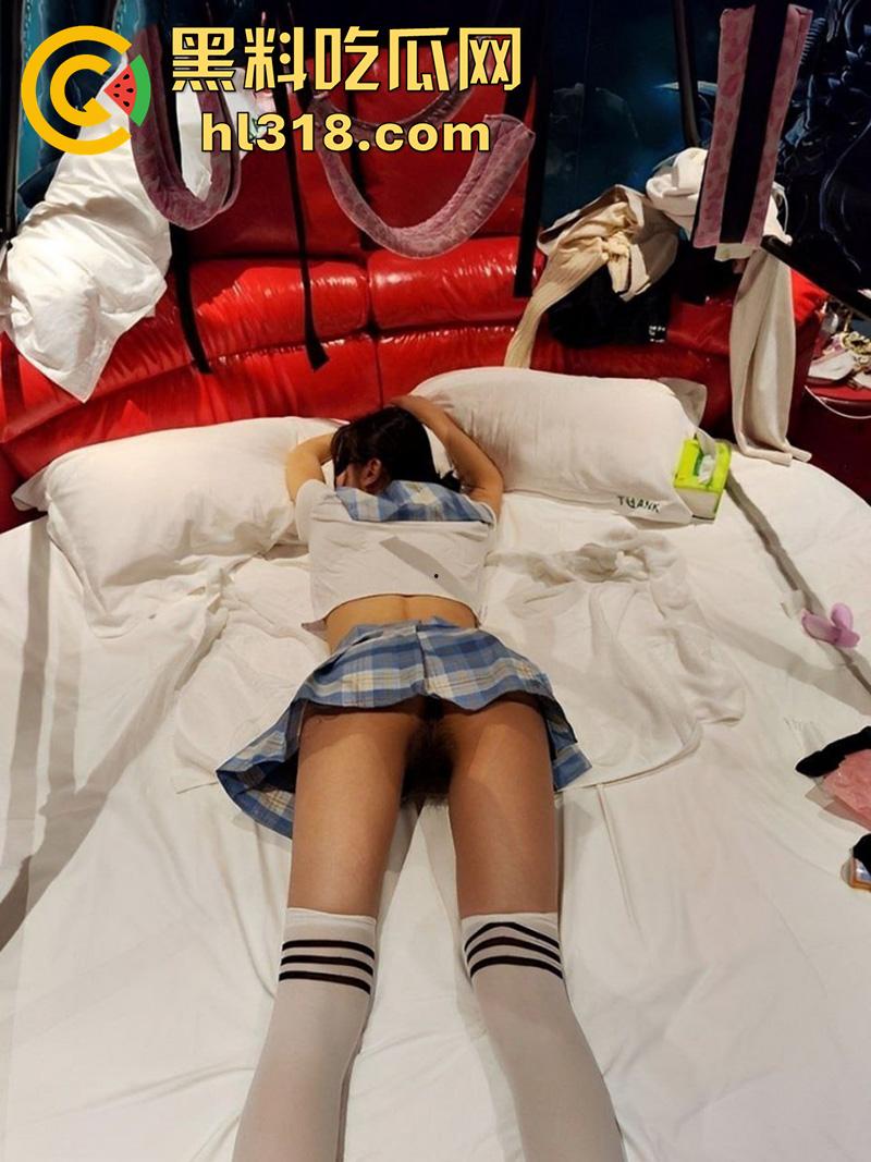 杭州艺术学院校花女神【刘晓晓 】，身材高挑完美尤物，逆天长腿性感撩人，被金主爸爸各种操穴，小穴都干黑了！-2