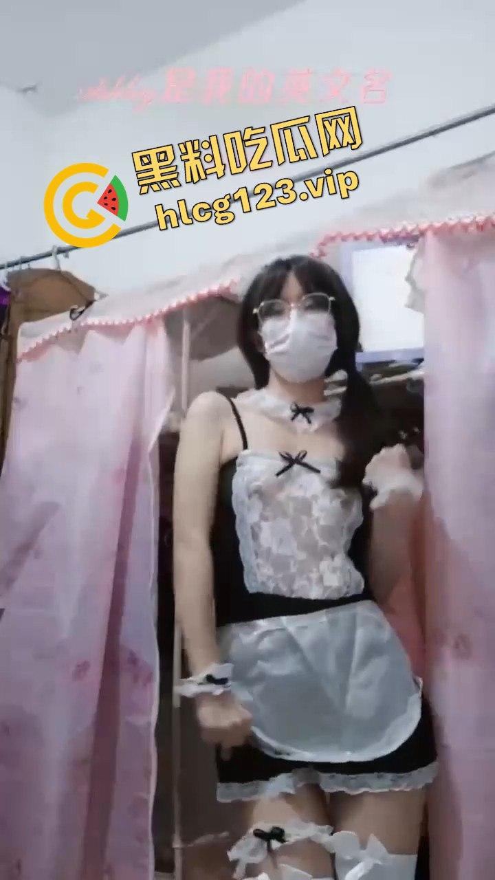 抖音Ashley微博寸言女王大尺度反差裸舞视频流出！粉嫩奶头加上嫩穴，勾得人想舔两口！-8