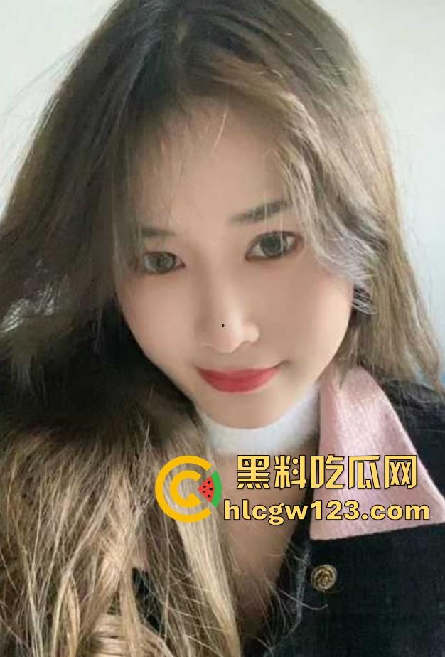 海角大神漂亮表姐 与极品表姐乱伦性爱 猛烈抽插白浆四溢 诱人玉足狂擦粗茎！-3